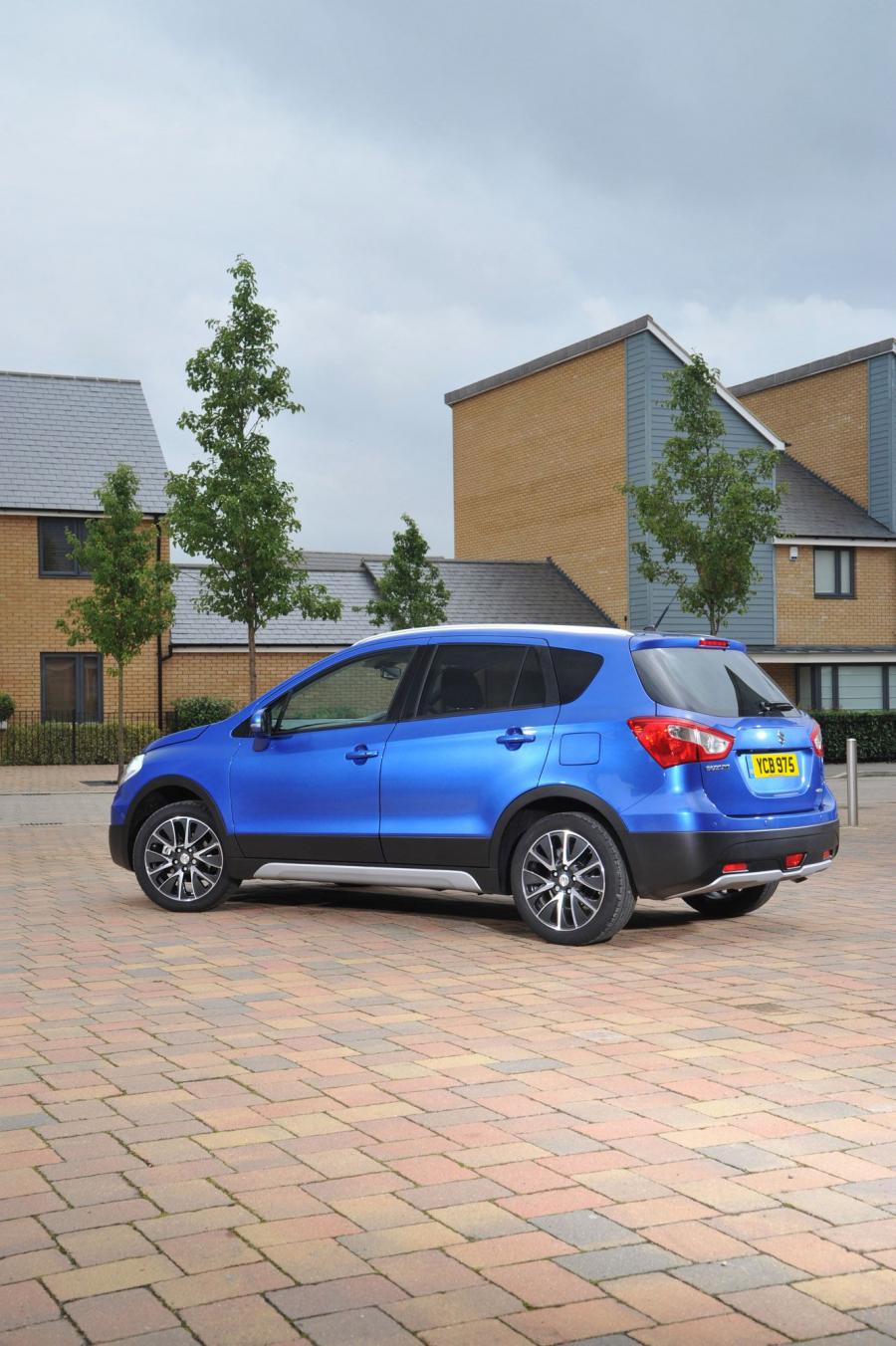  Suzuki SX4 2013 года  (фото 36 из 44)